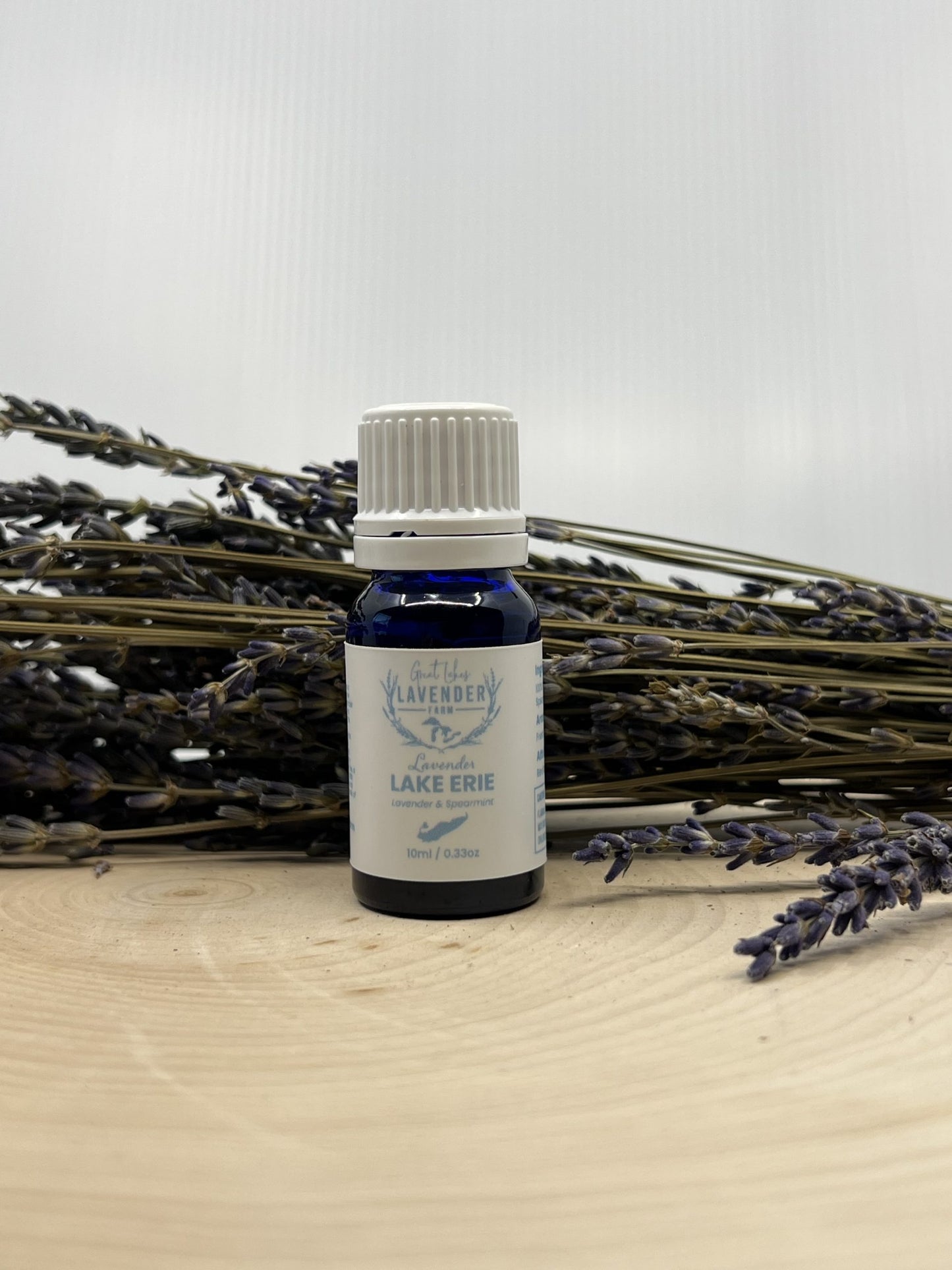 Lavender Lake Erie Essential Oil - Lavender & Spearmint - 10ml - Great Lakes Lavender Farm